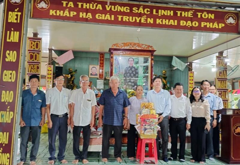 Hình ảnh Đoàn thăm và chúc mừng BTS PGHH phường